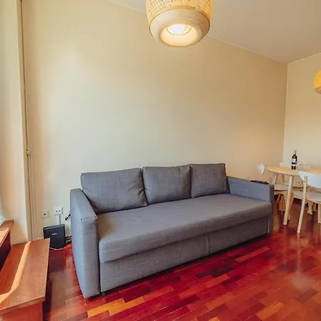 Bright Boavista With Terrace By Homing Porto