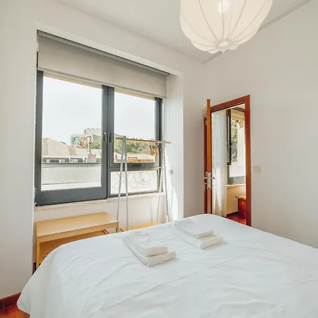 Bright Boavista With Terrace By Homing Apartment