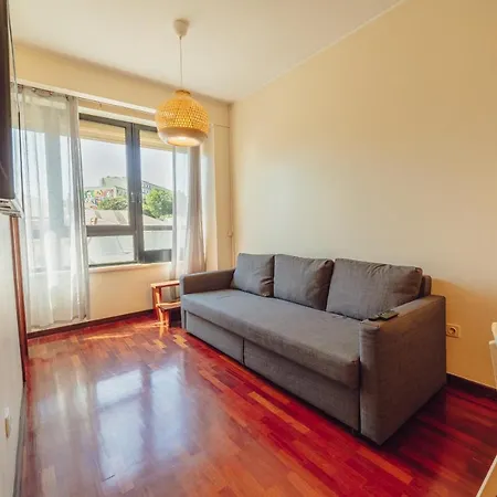 Bright Boavista With Terrace By Homing Porto